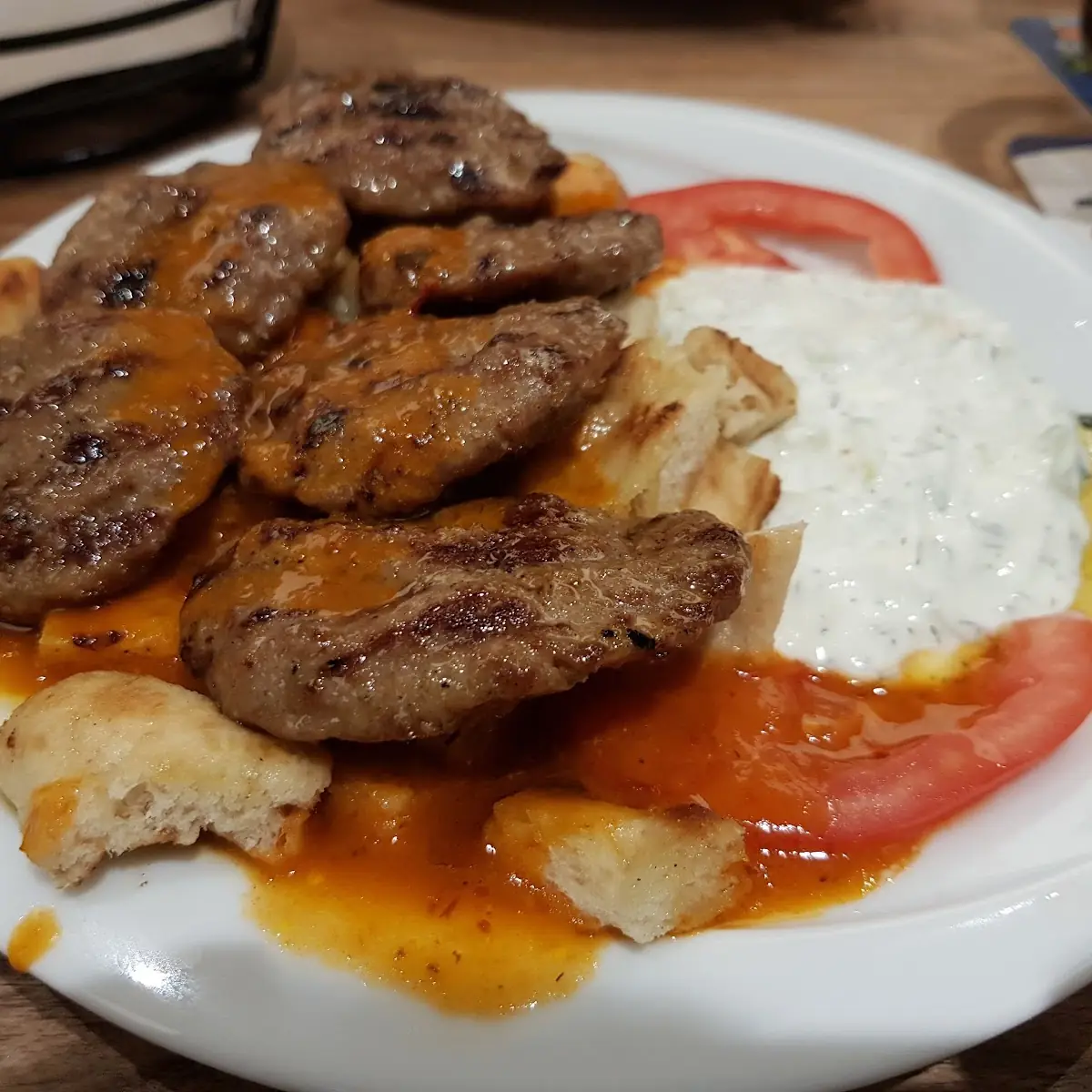 Köfte Iskender