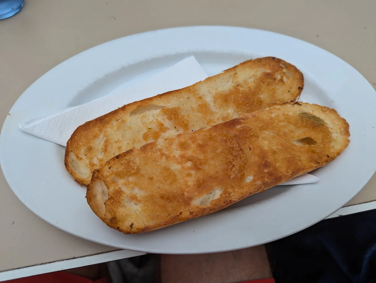 Bread with Garlic