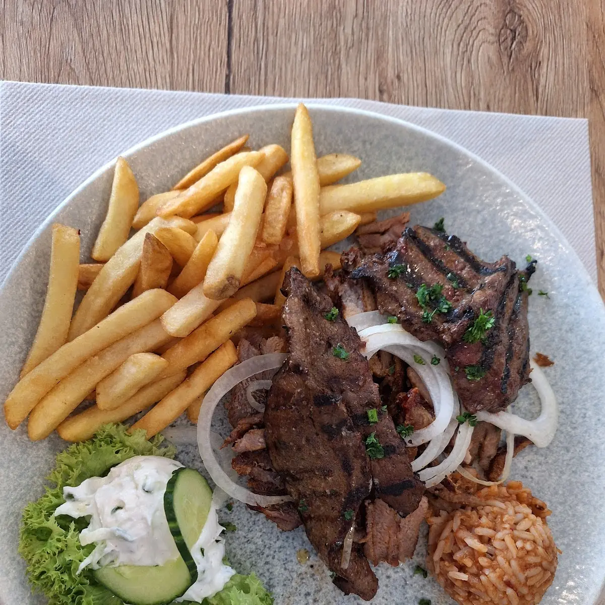 Griechisches Steak Mit Pommes Frites