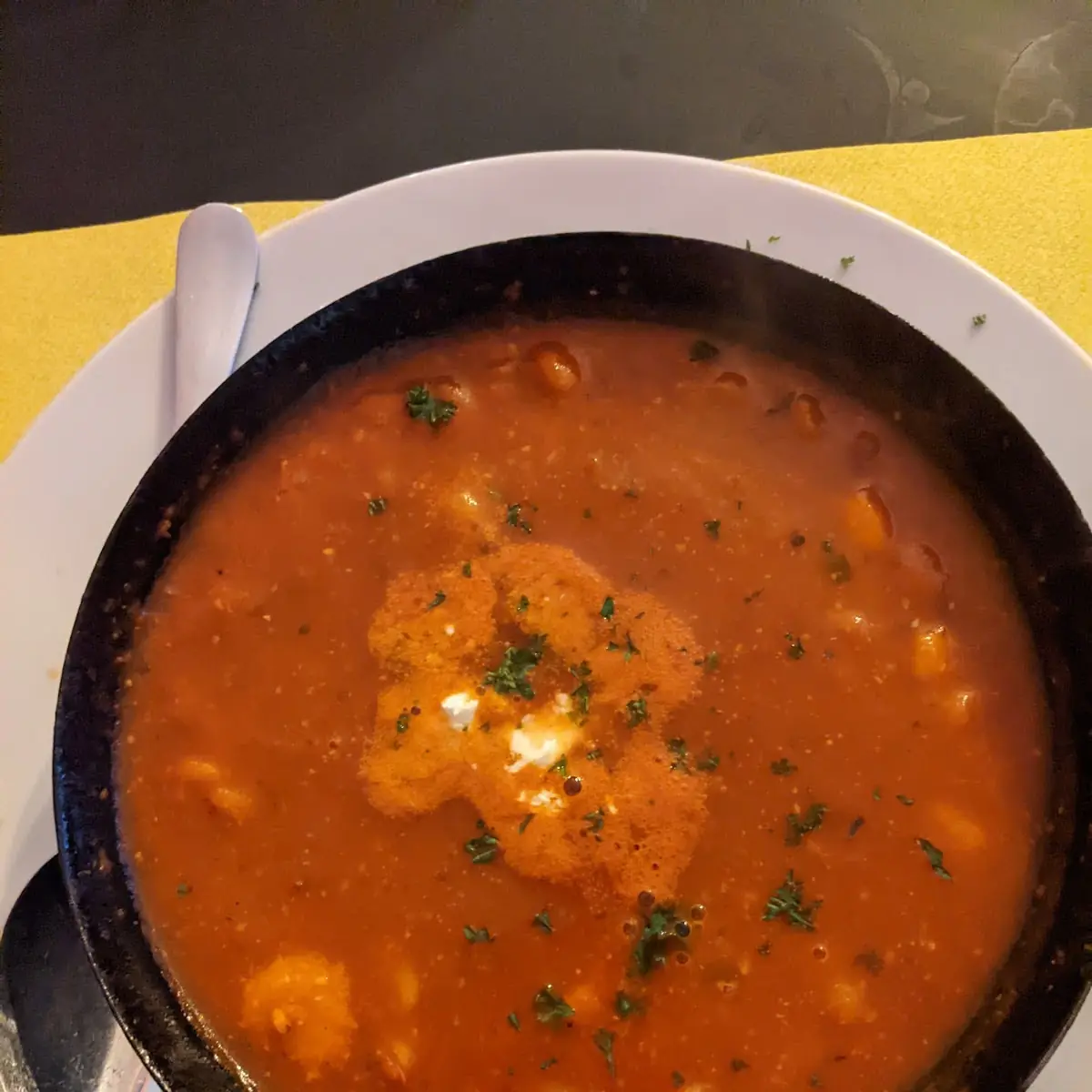 Scampi Mit Tomatensauce Und Feta