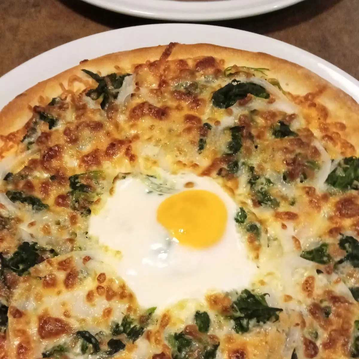 Spinatpizza Mit Ei