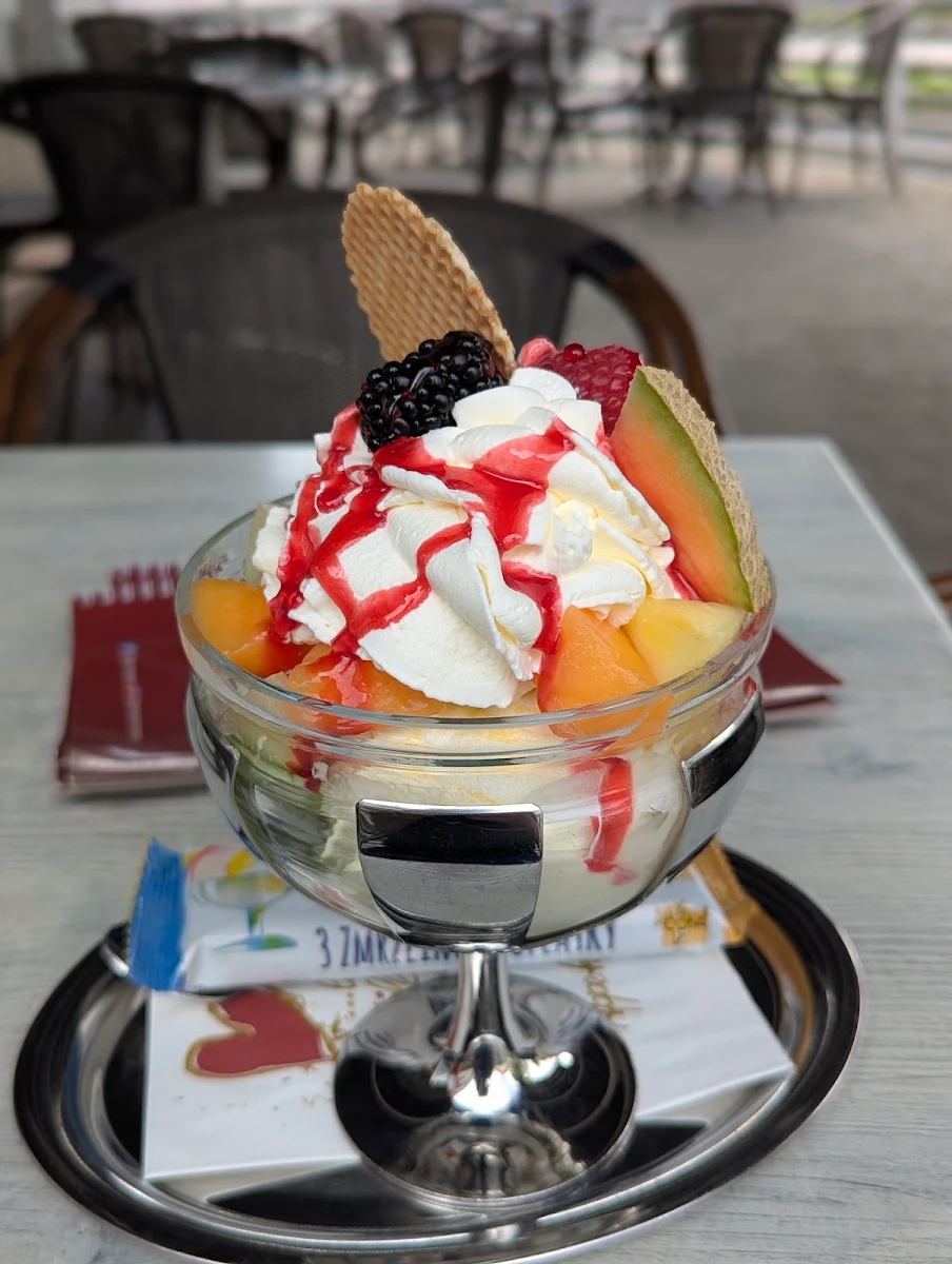 Walnussbecher