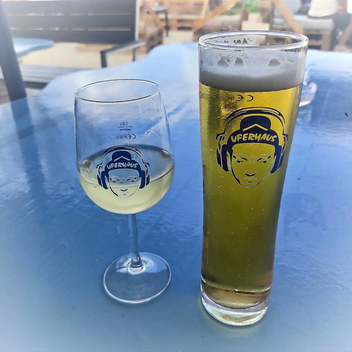 ⅛ Muskateller Und Ein Wieselburger Bier