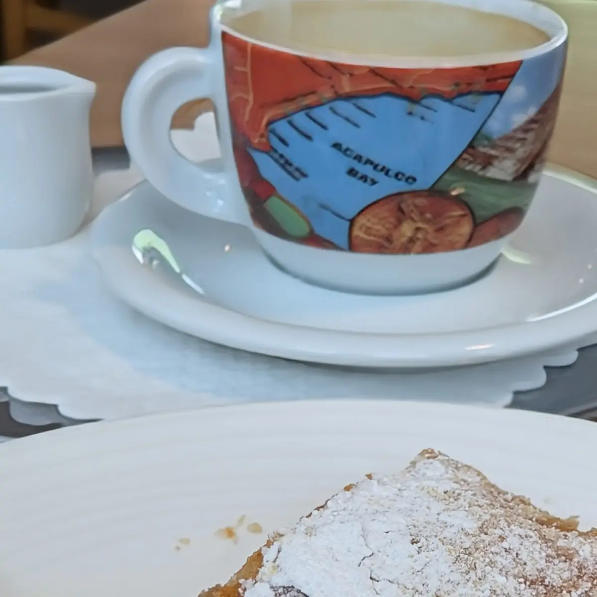 Apfelstrudel Und Eine Tasse Kaffee