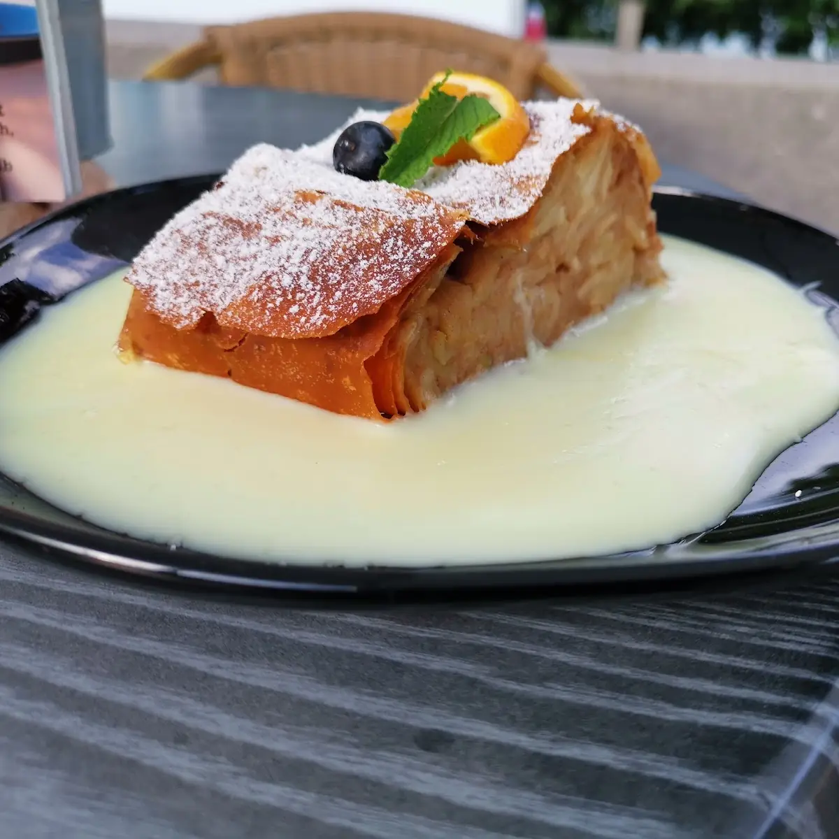 Hausgemachter Apfelstrudel