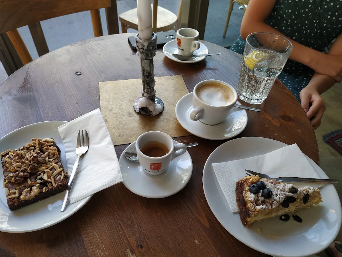Nussbrownie & Apfel-topfenkuchen