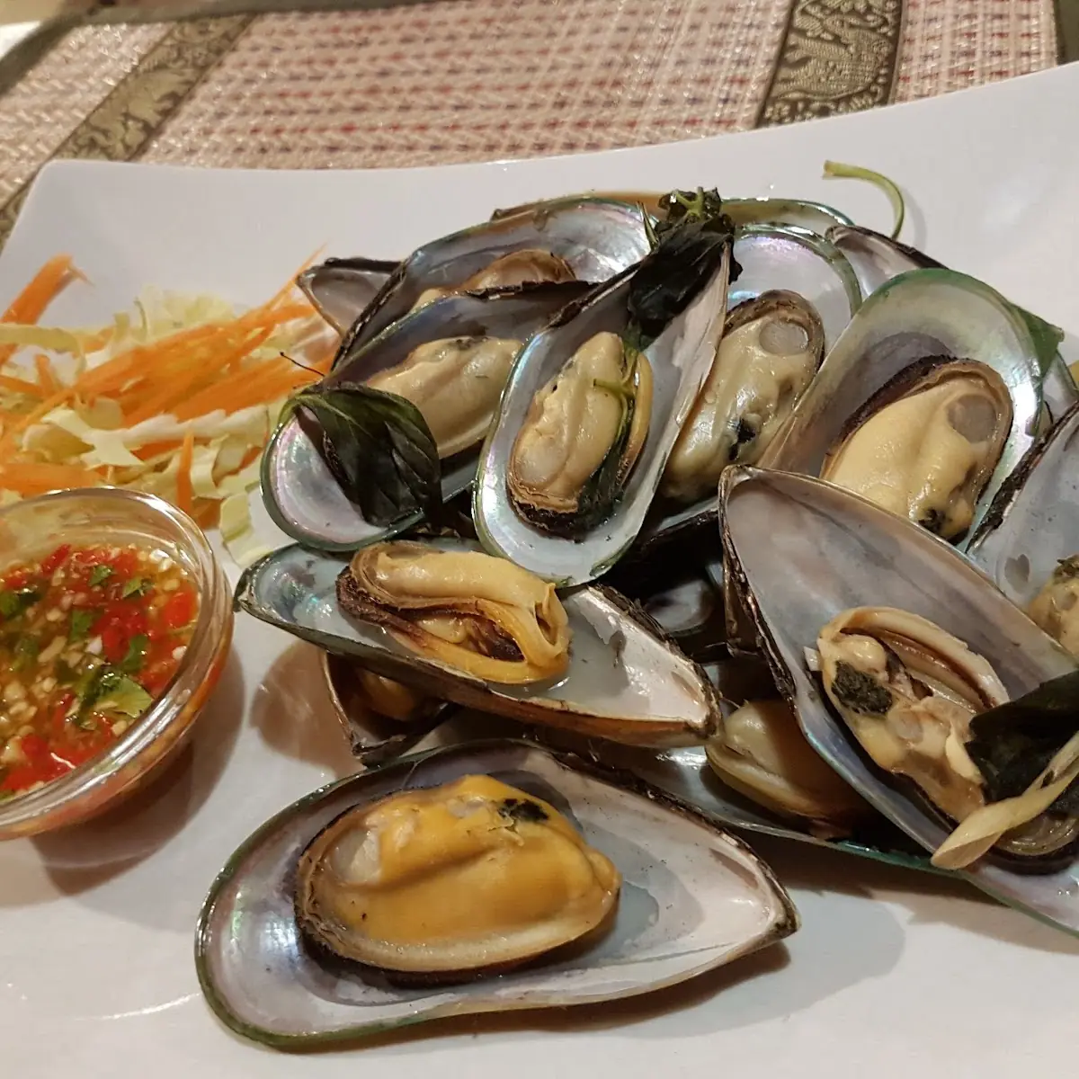 Green Shell Mussels Namprikpao