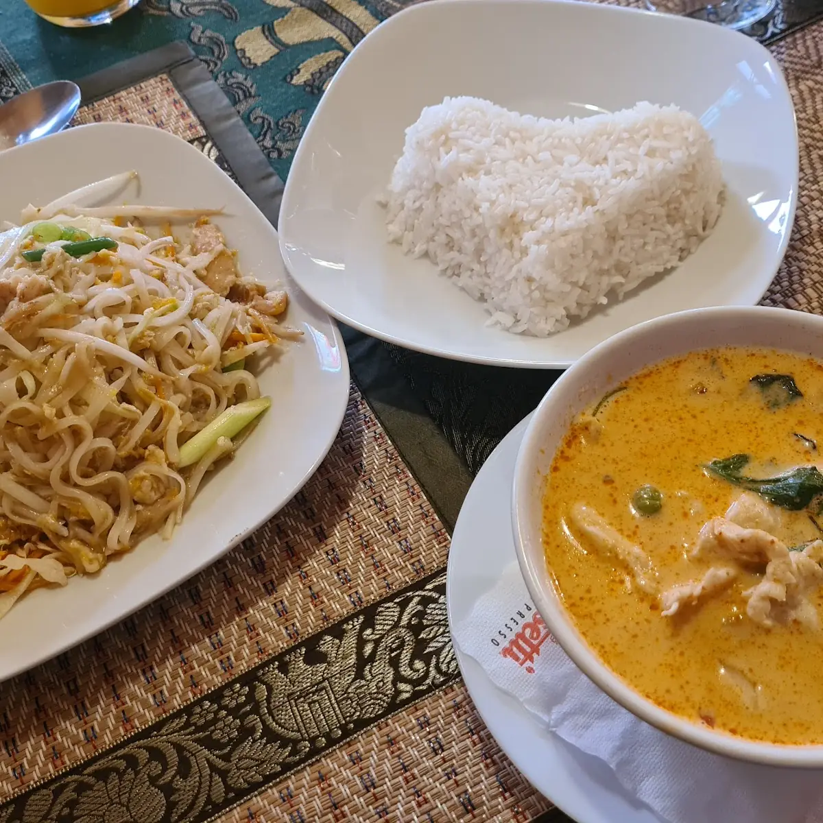 Massaman Curry Mit Huhn