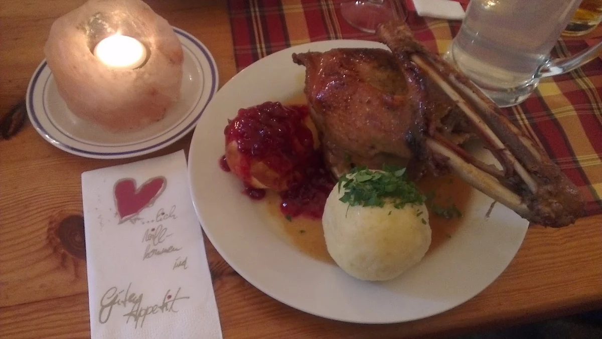 Gans Mit Kartoffelknödel