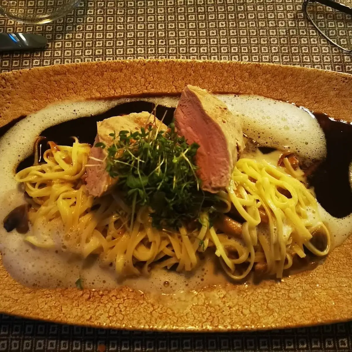 Nudeln Mit Schwammerlsauce Und Beef