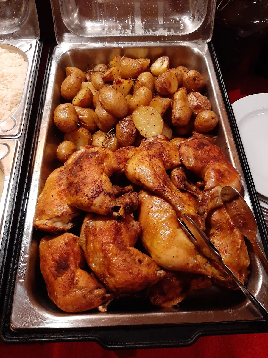 Brathendl Mit Kartoffeln
