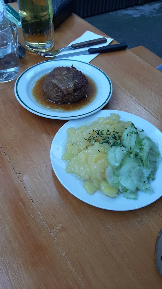 Erdäpfel- Gurkensalat