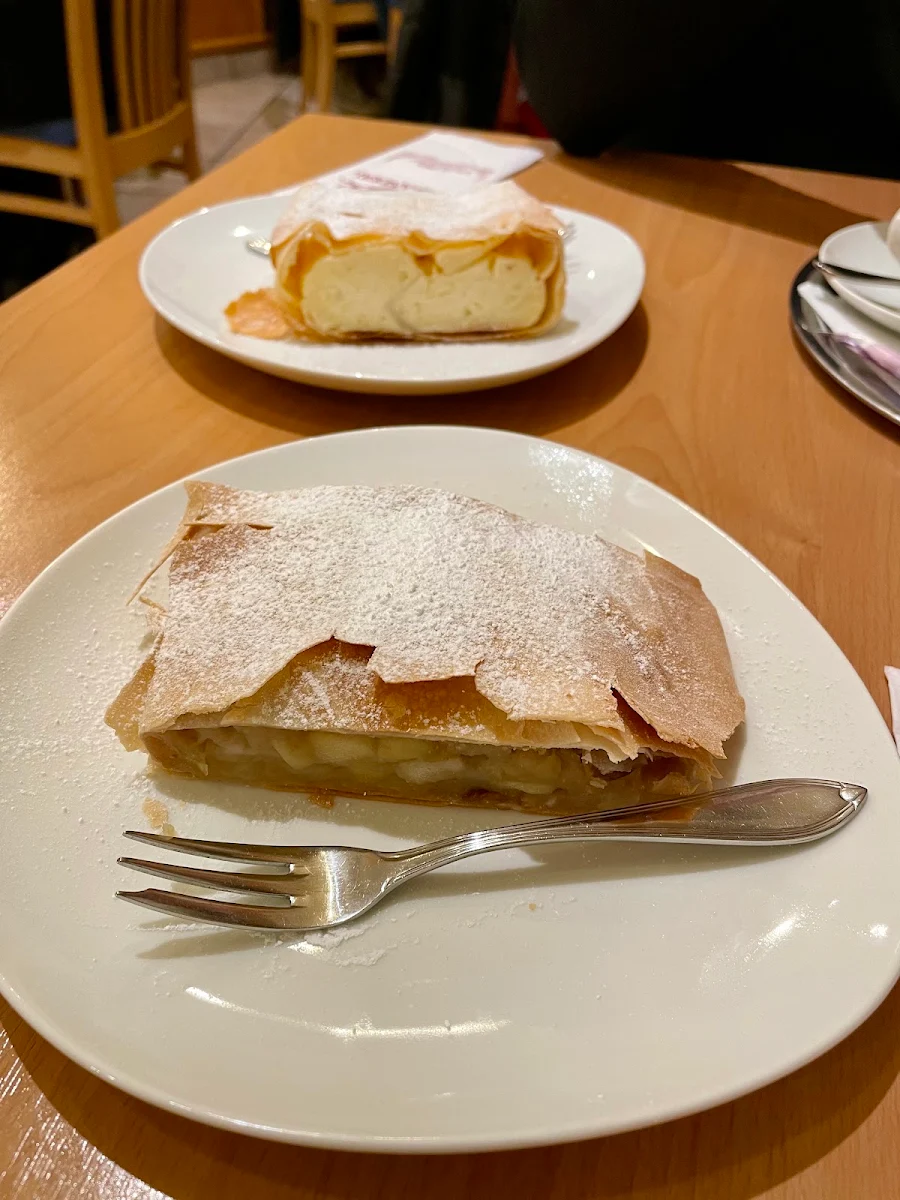 Apfelstrudel