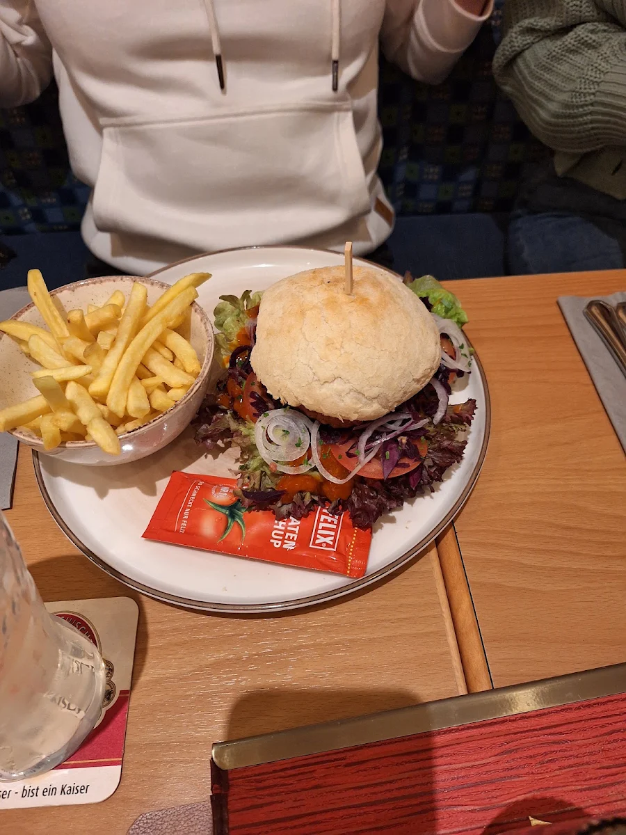 Burger Mit Pommes