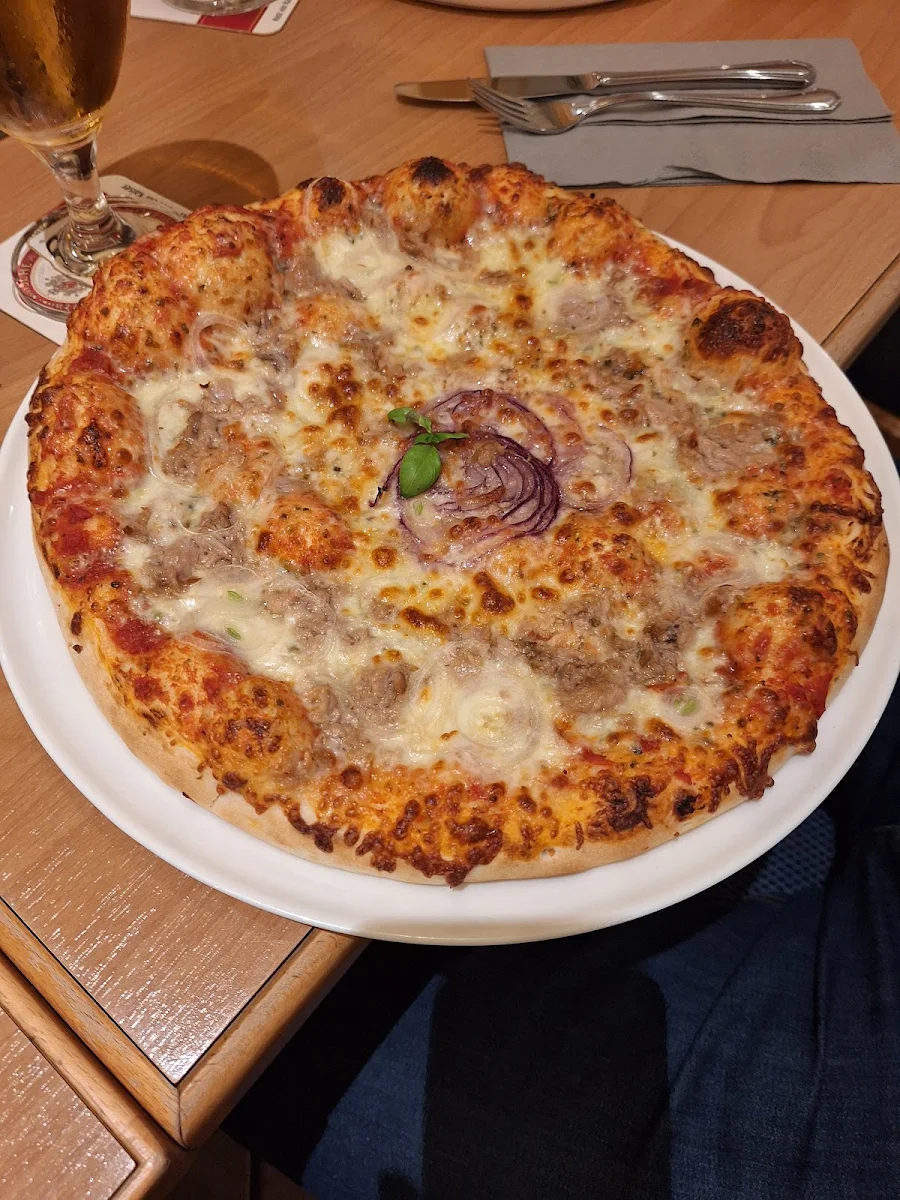 Pizza Thunfisch
