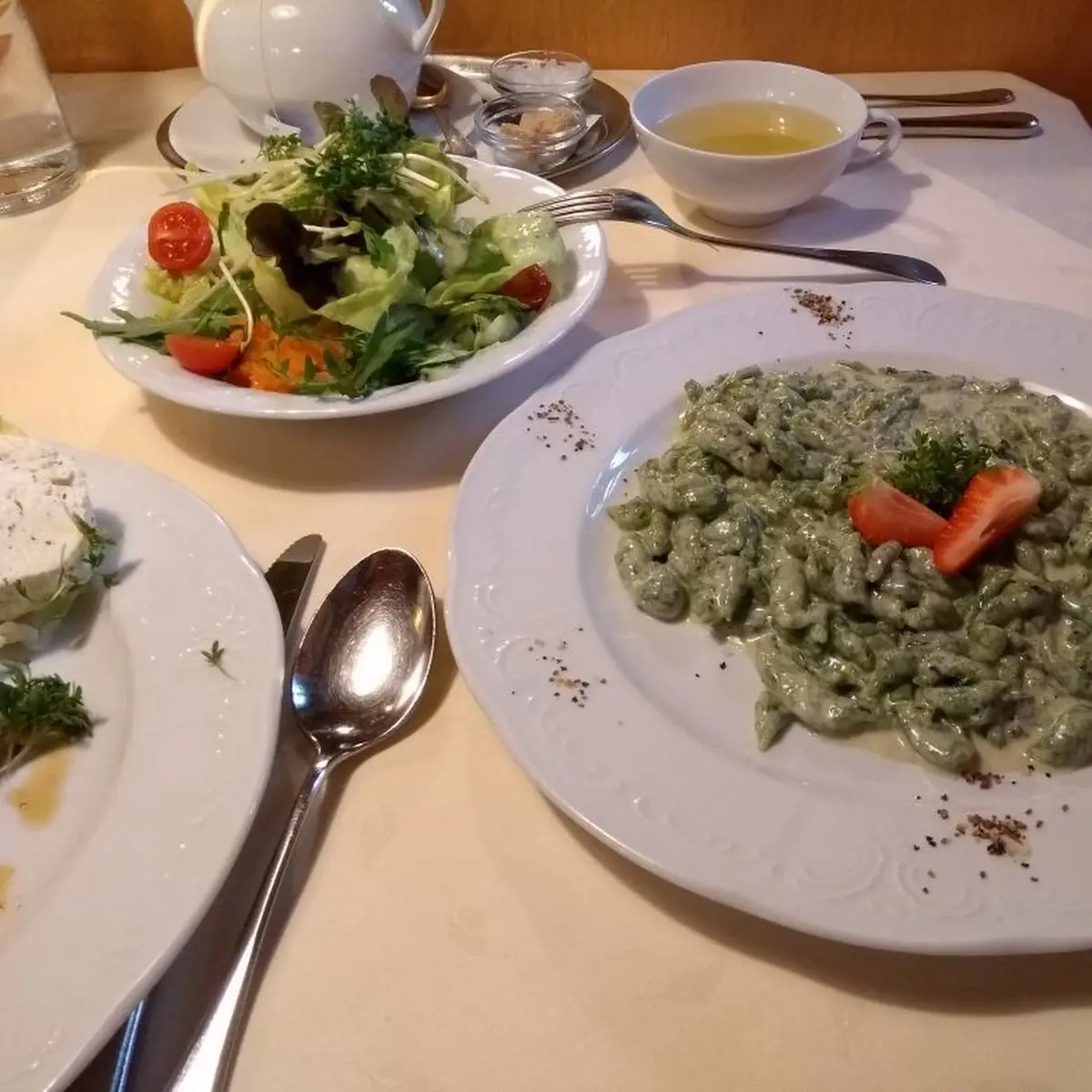 Spinatspätzle In Gorgonzolasauce