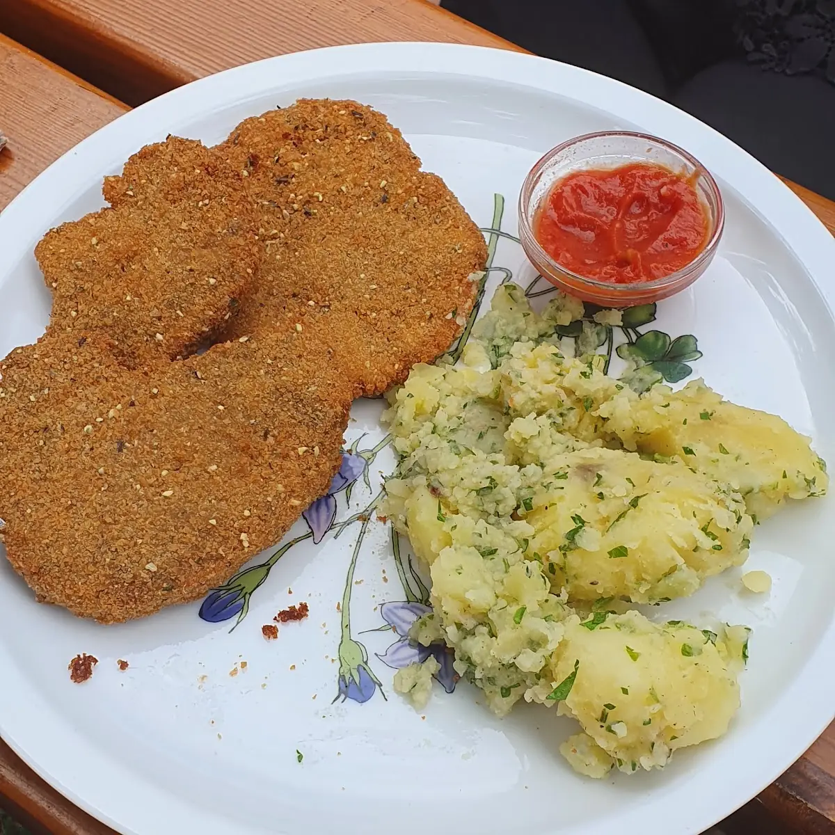 Seitanschnitzel Mit Petersillkartoffel
