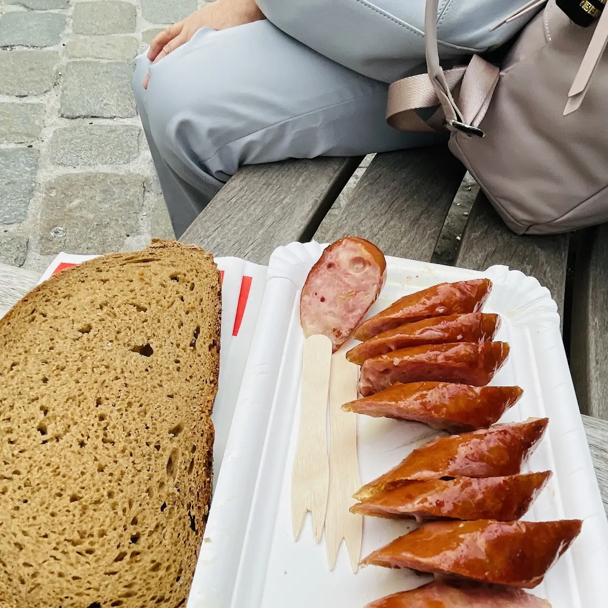 Käsekrainer Und Currywurst