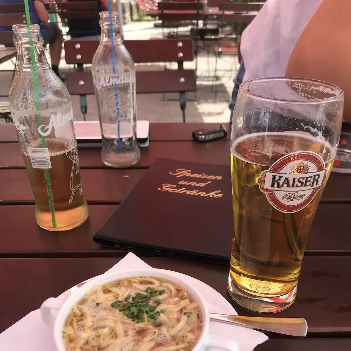 Highlights, Käfers am Radweg