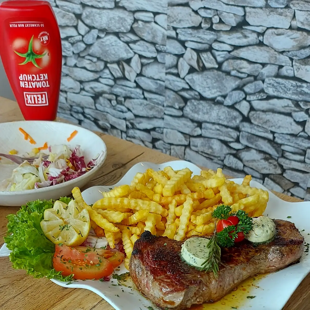 Steak Mit Pommes