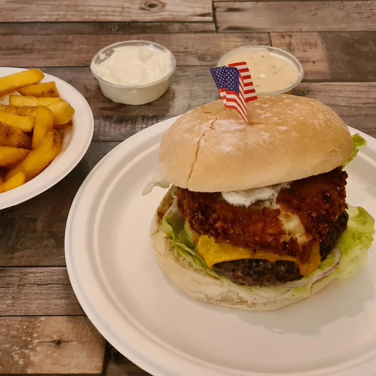 Mahagoni Cheese Bacon Burger