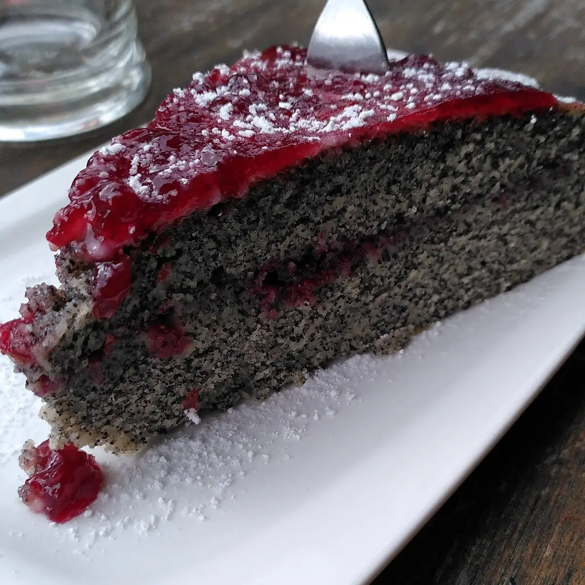Mohn-preiselbeerkuchen