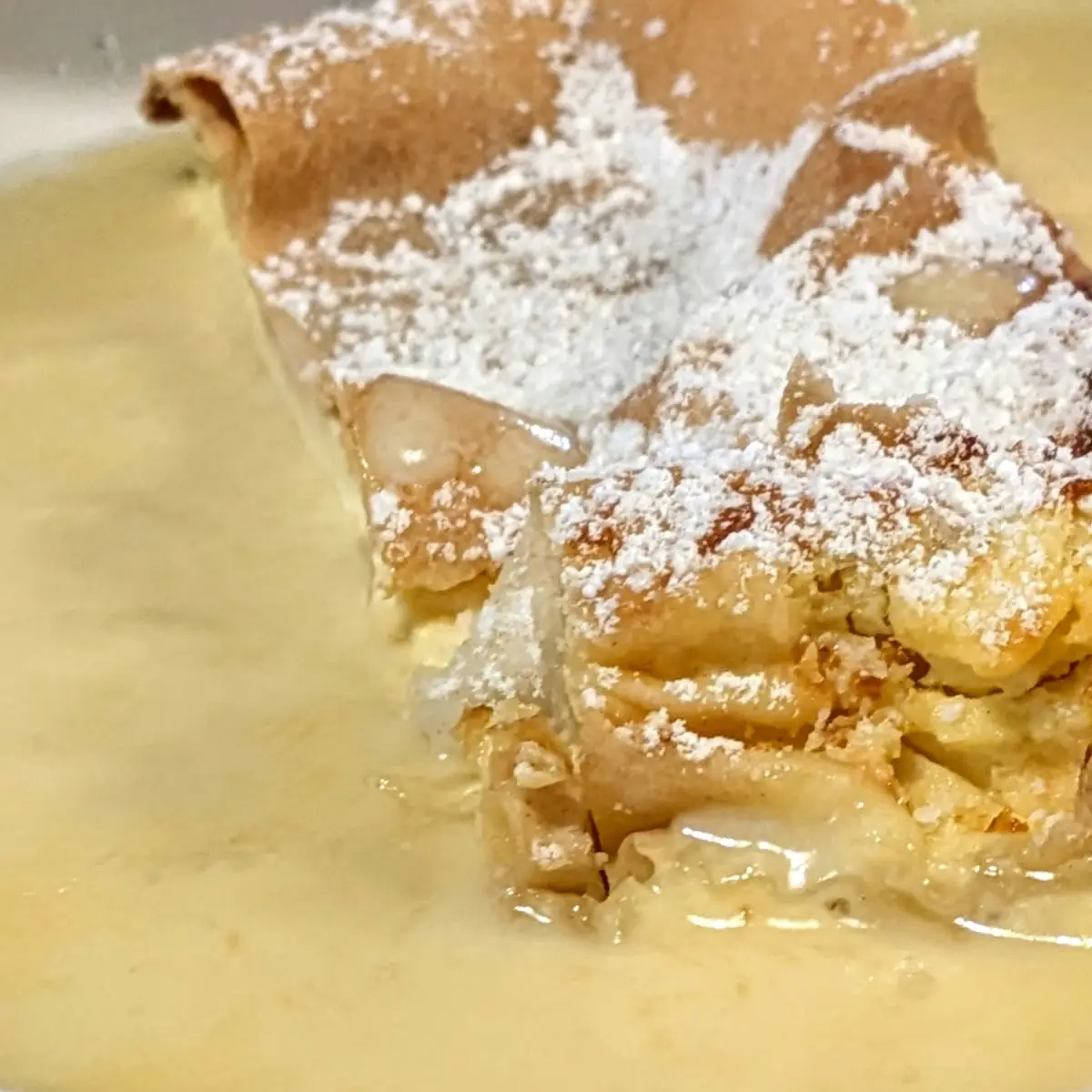 Topfenstrudel Mit Vanillesoße