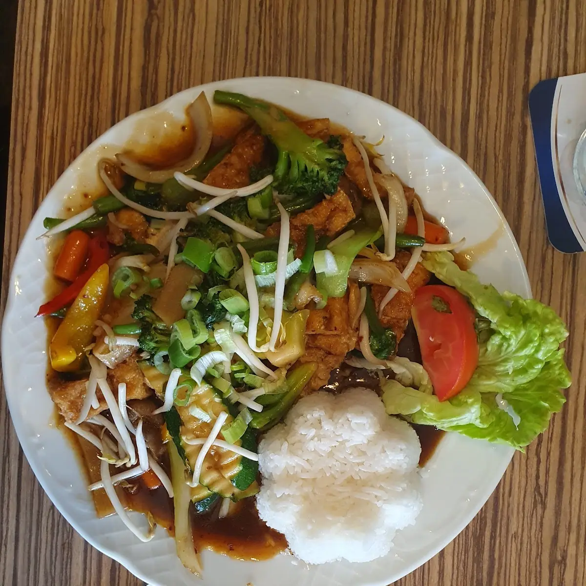 Gebratener Tofu Mit Gemüse