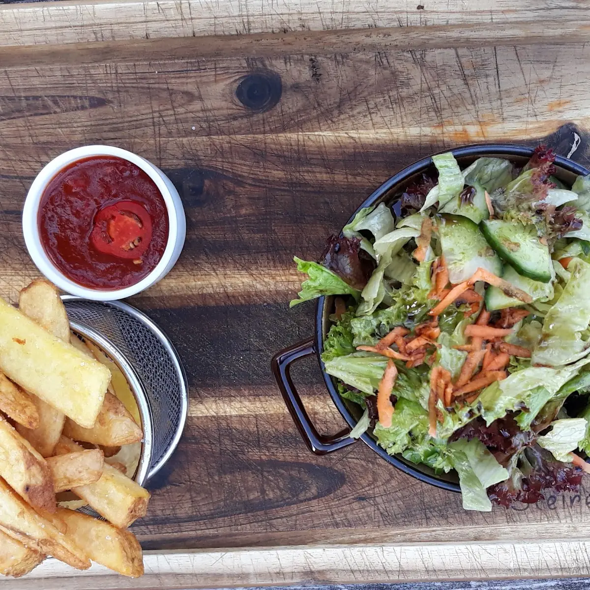 Wedges Dip Und Salat