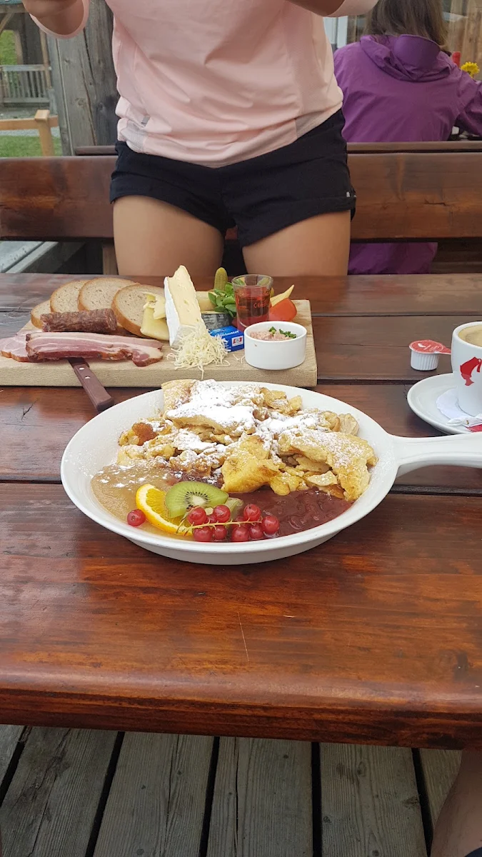 Brettl-jause Und Kaiserschmarren