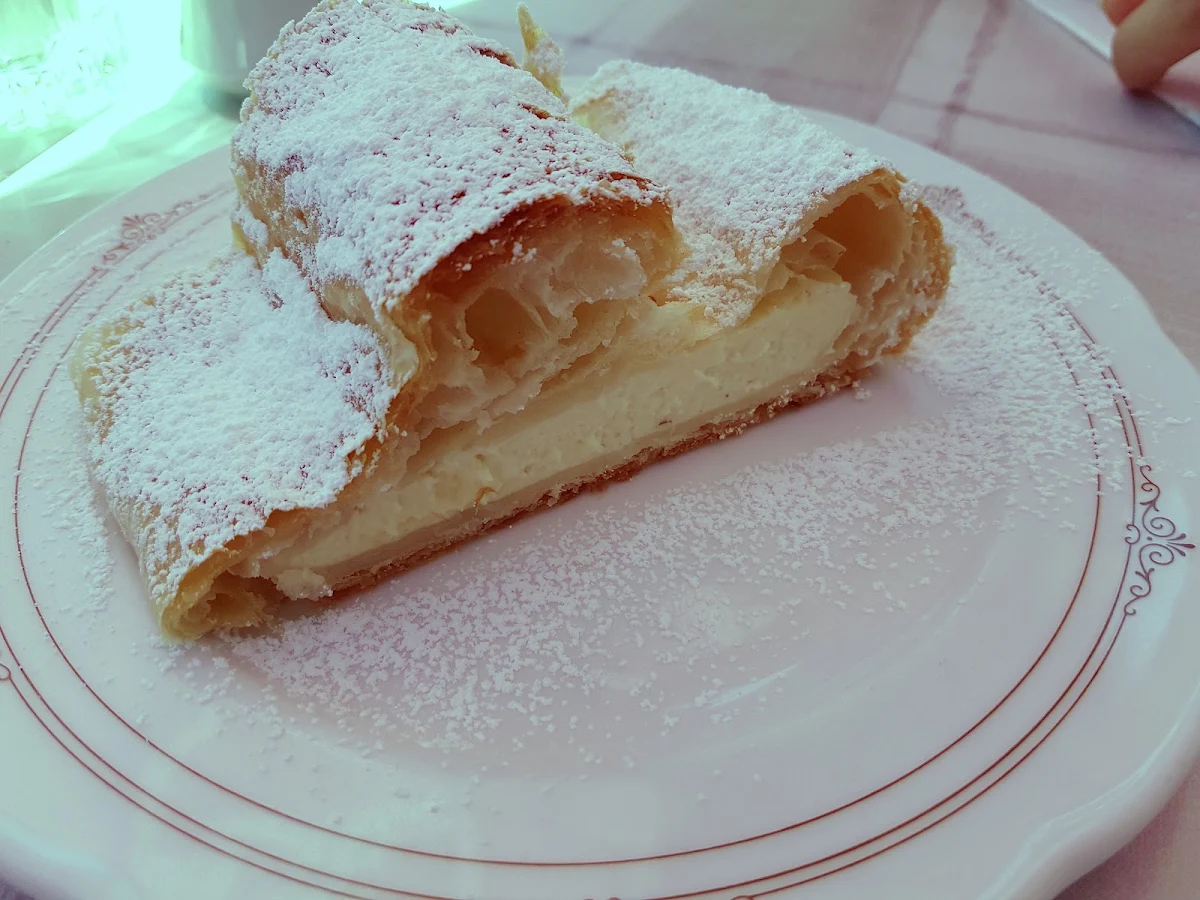 Topfenstrudel, Gasthof Valluga St. Christoph