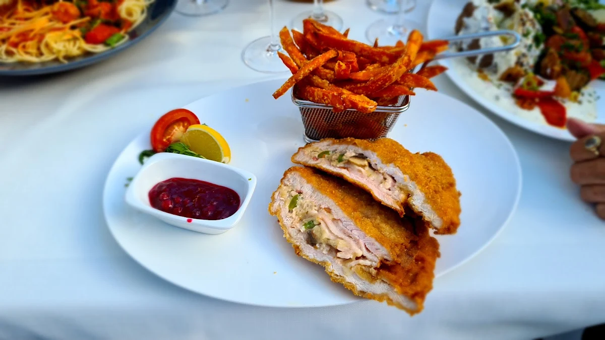 Gefülltes Heurigen Schnitzel