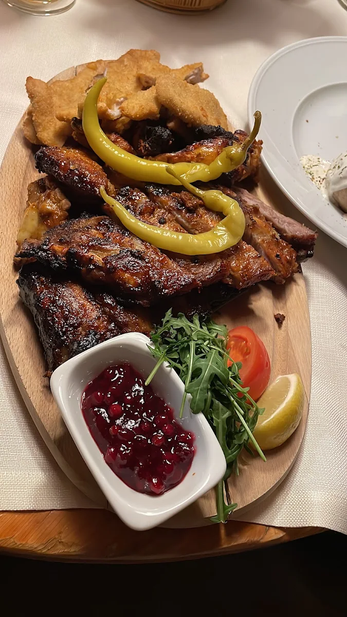 Heurigenplatte Für Zwei