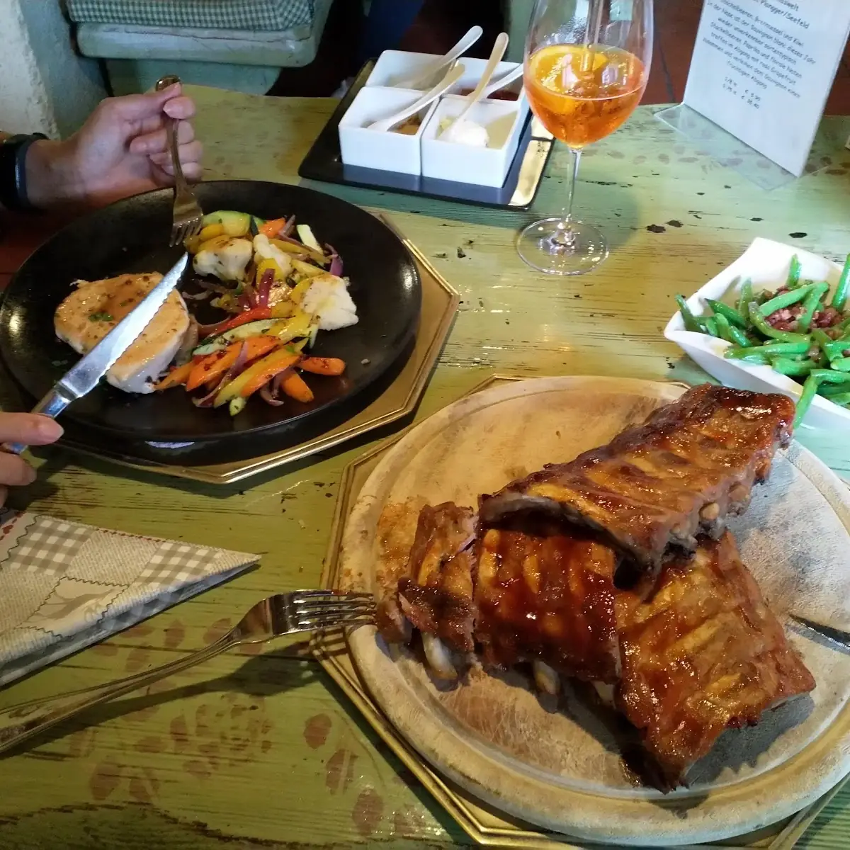 Spareribs Mit Bohnensalat