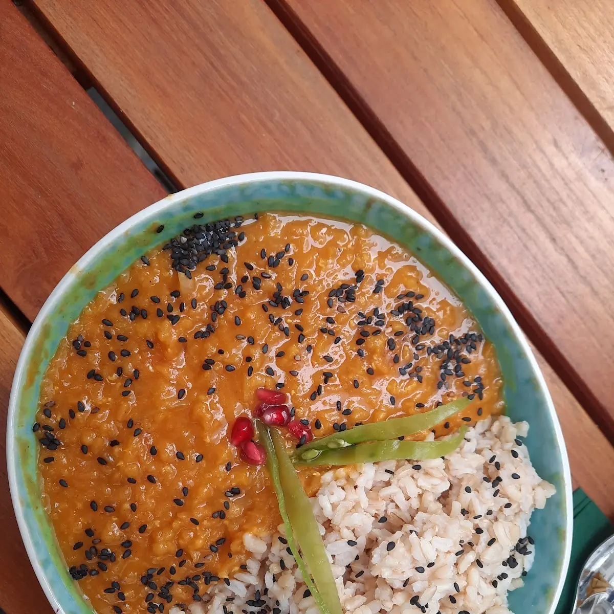 Indisches Dal Mit Bio-vollkorn-basmatireis