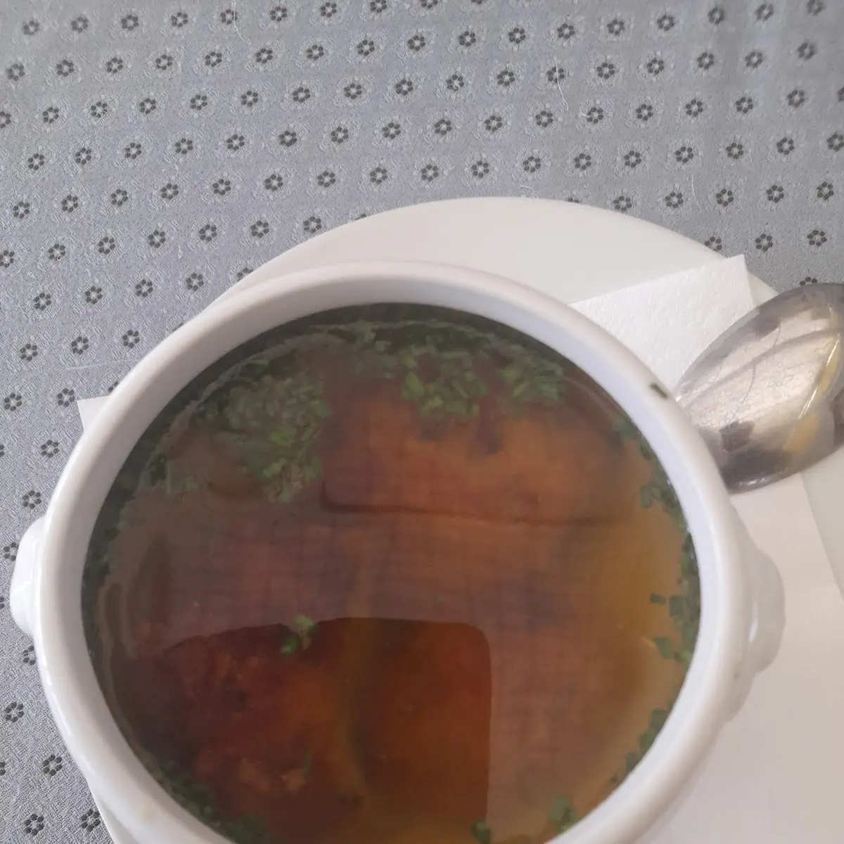 Kaspreßknödelsuppe