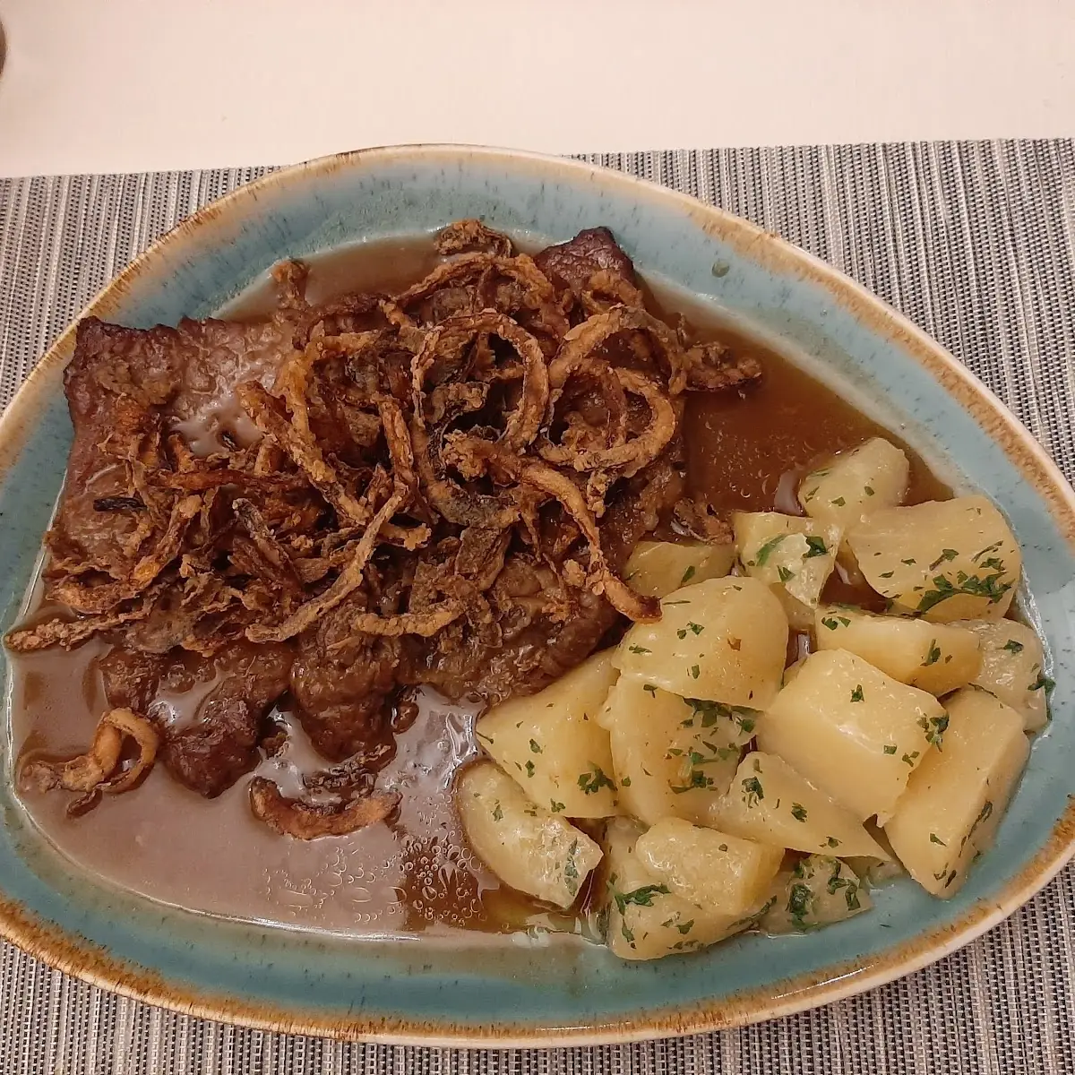 Zwiebelrostbraten