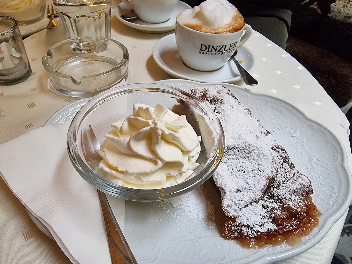 Apfelstrudel