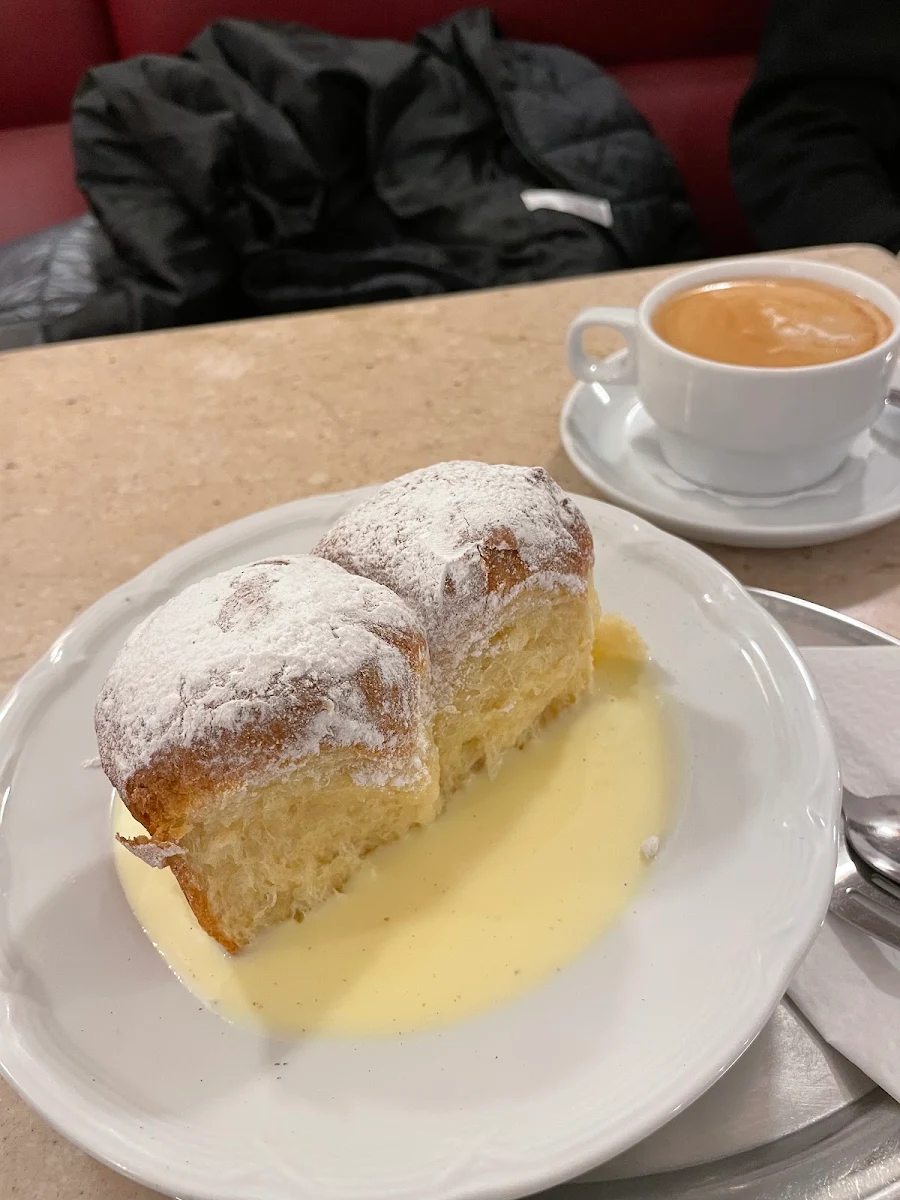 Buchteln Mit Vanillesauce
