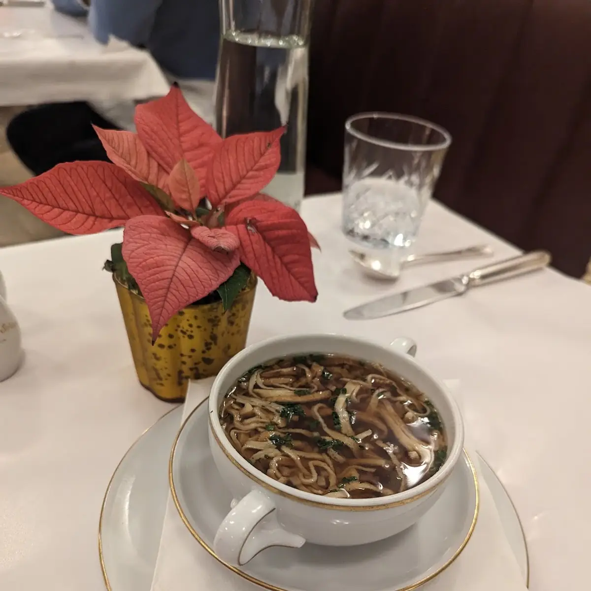 Rinderbrühe Mit Frittaten