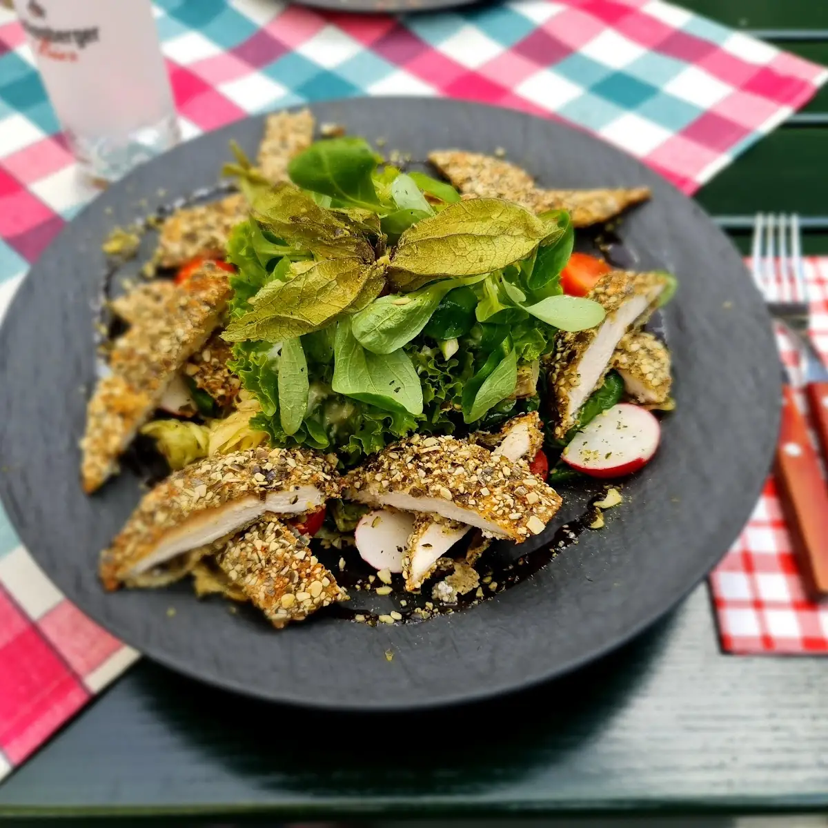 Steirischer Backhendl Salat