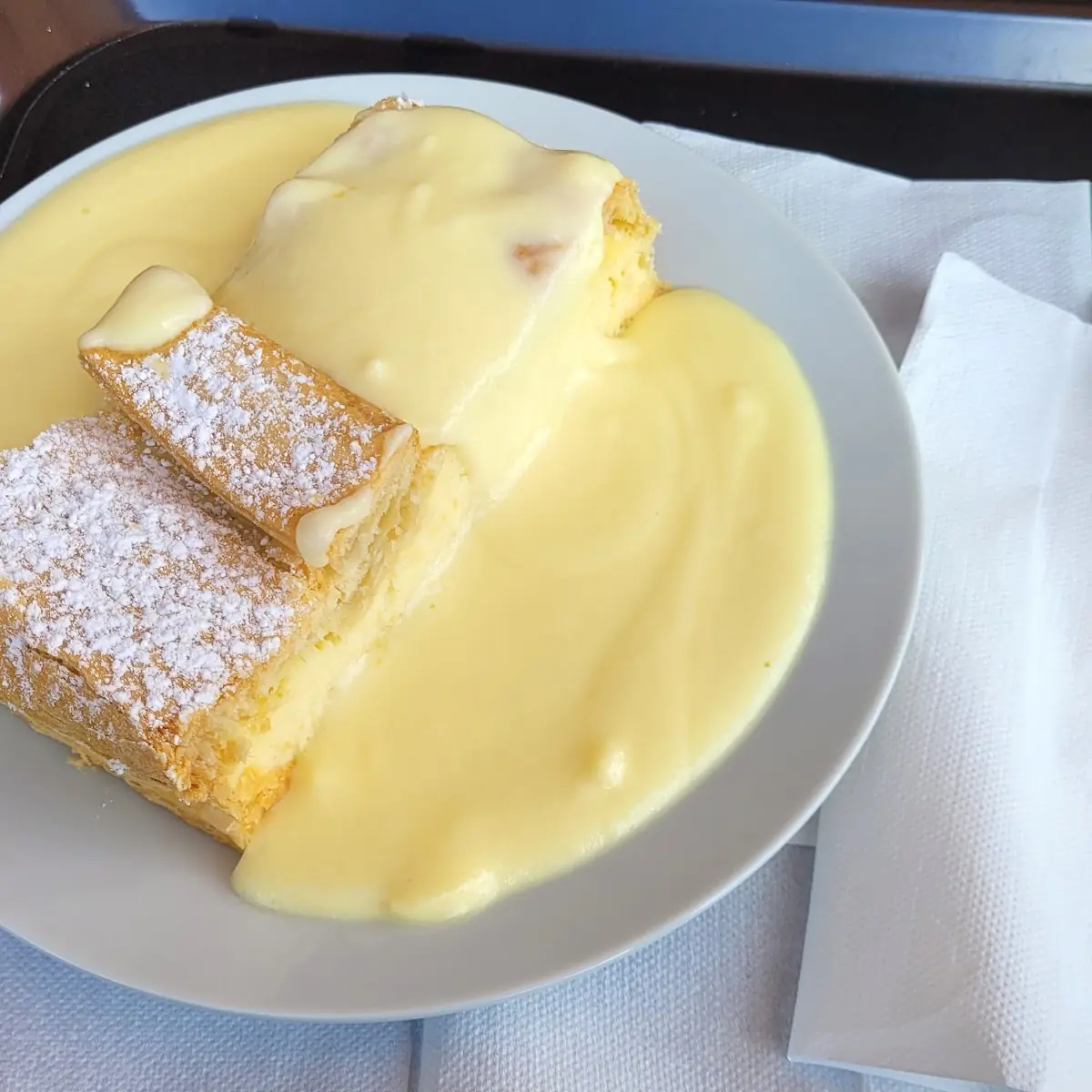 Strudel Di Ricotta Con Crema Alla Vaniglia