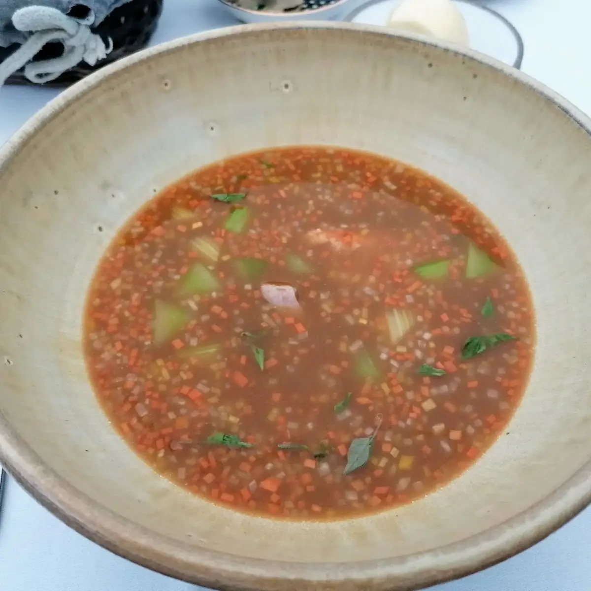 Fischsuppe Mit Lachs Zitronengras Wurzelgemuesen