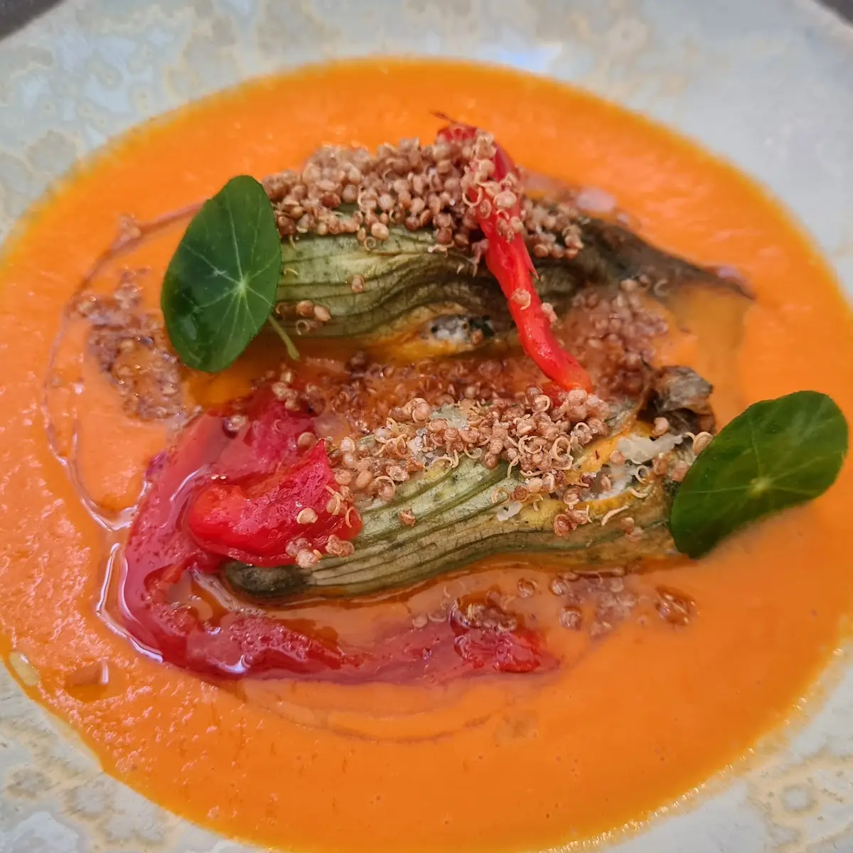 Zucchiniblüte Mit Paprika Quinoa Ziegenkäse