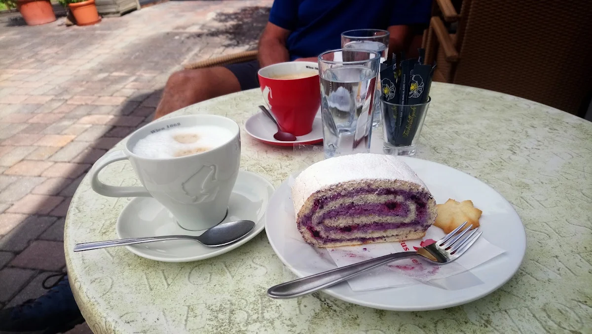 Moosbeerroulade