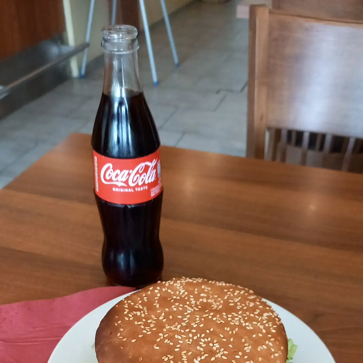 Paparazzi Burger