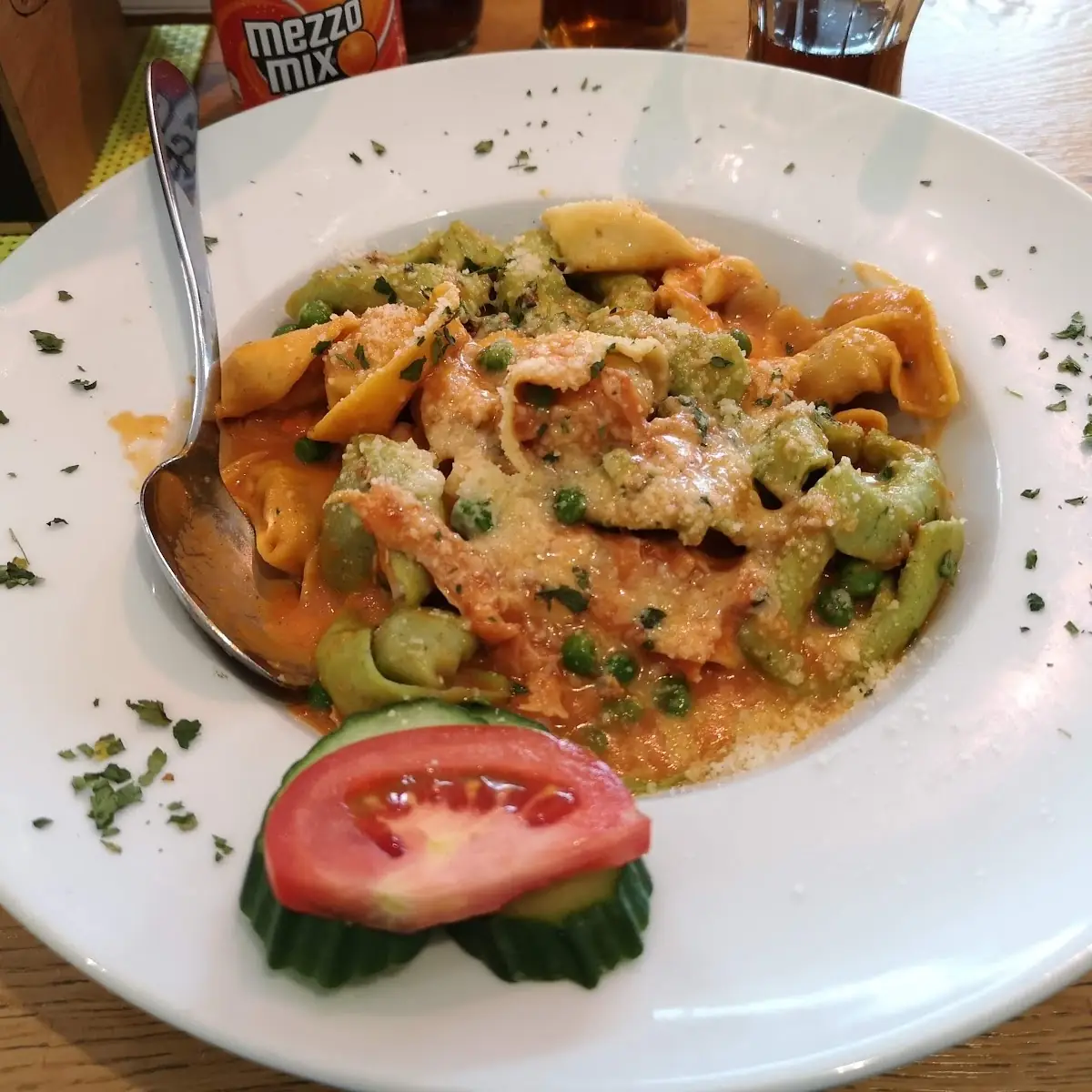 Tortelloni Prosciutto E Panna