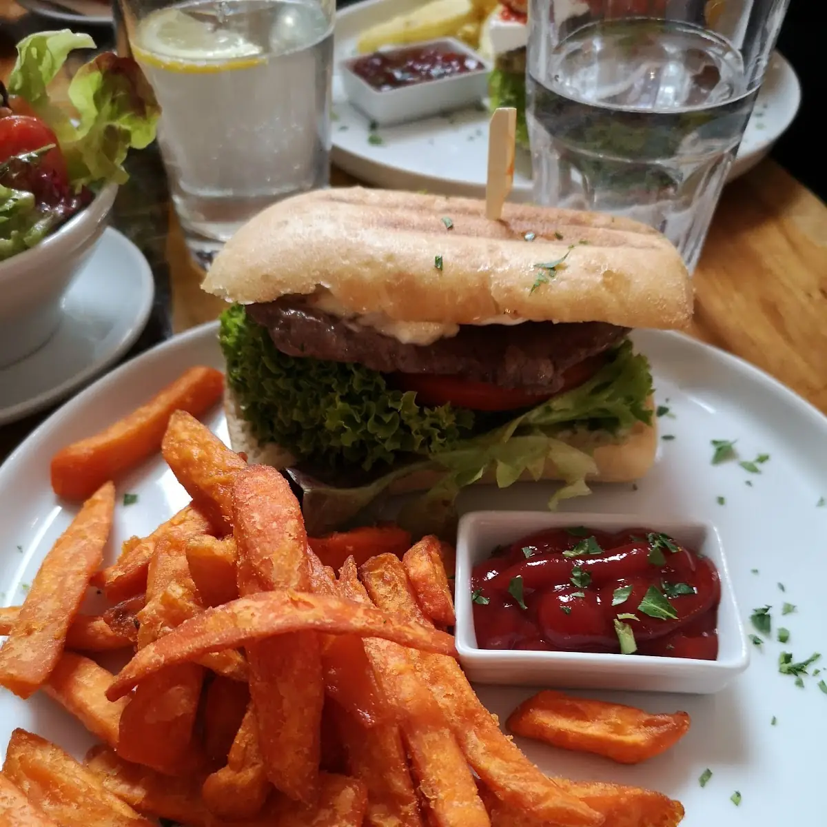 Steak-sandwich Mit Aioli
