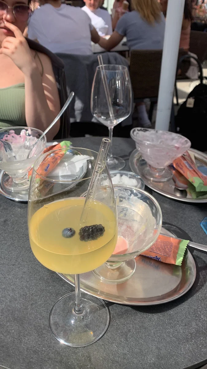 Highlights, Cafe Roma