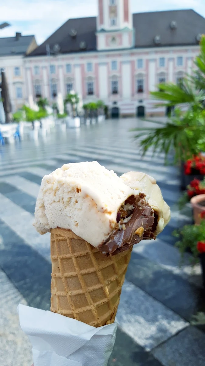 Salted Caramel Eis